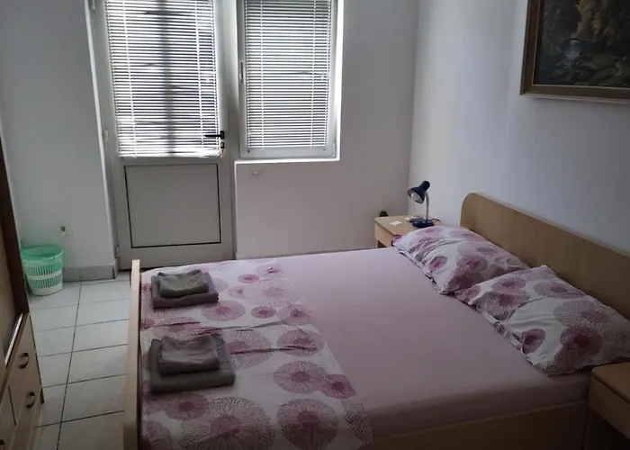 Anita Hure 3 Hvar Town